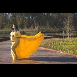 Maternity Off Shoulders Half Circle Gown (Amazon)